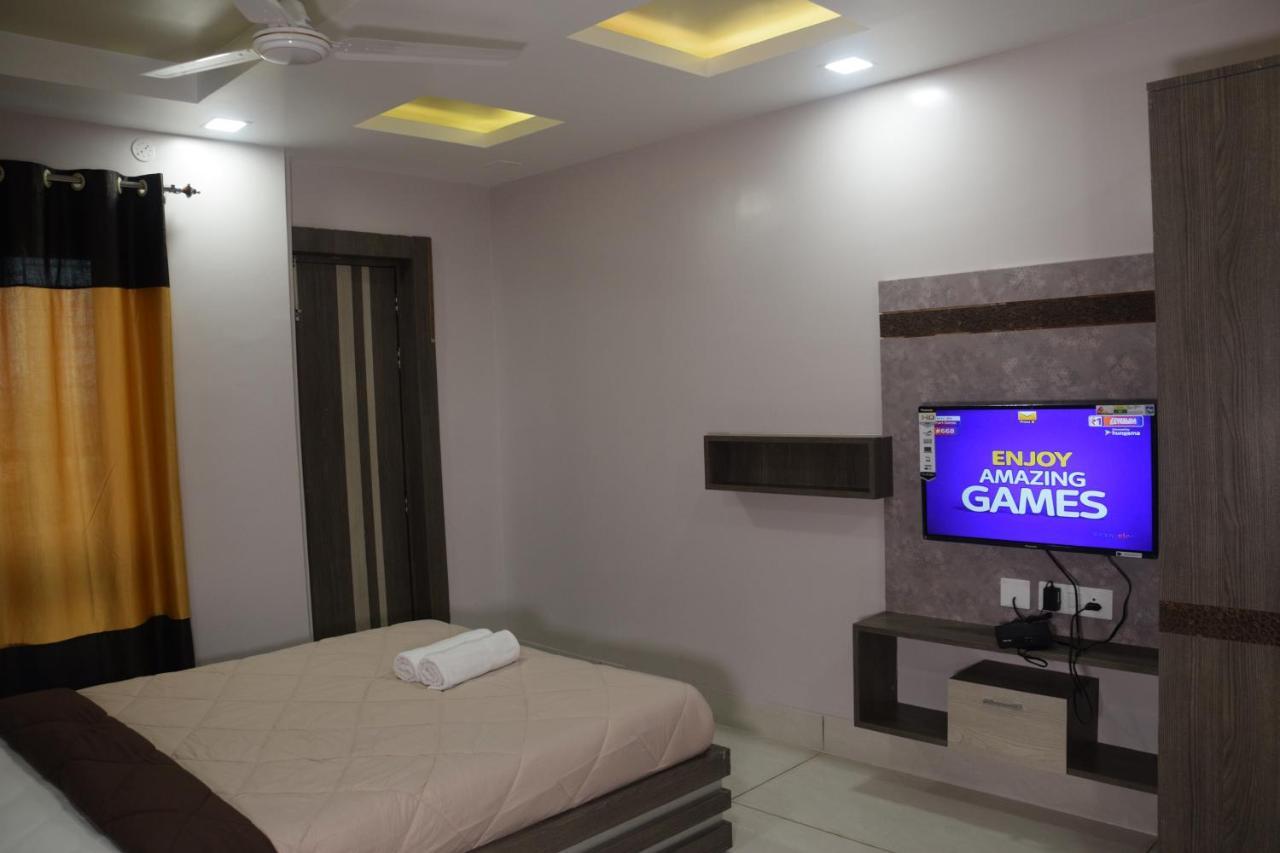 Hotel Nandini Baharampur Esterno foto