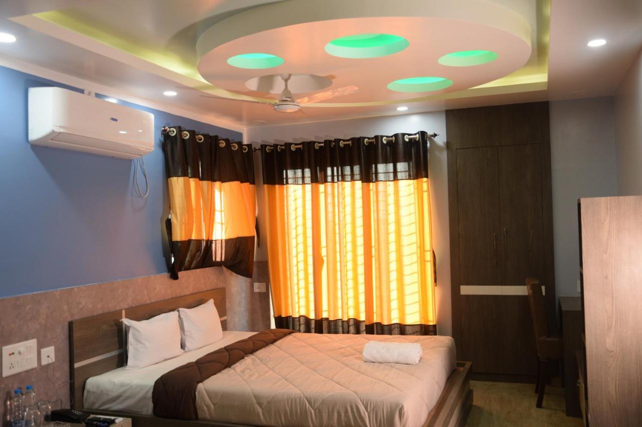 Hotel Nandini Baharampur Esterno foto