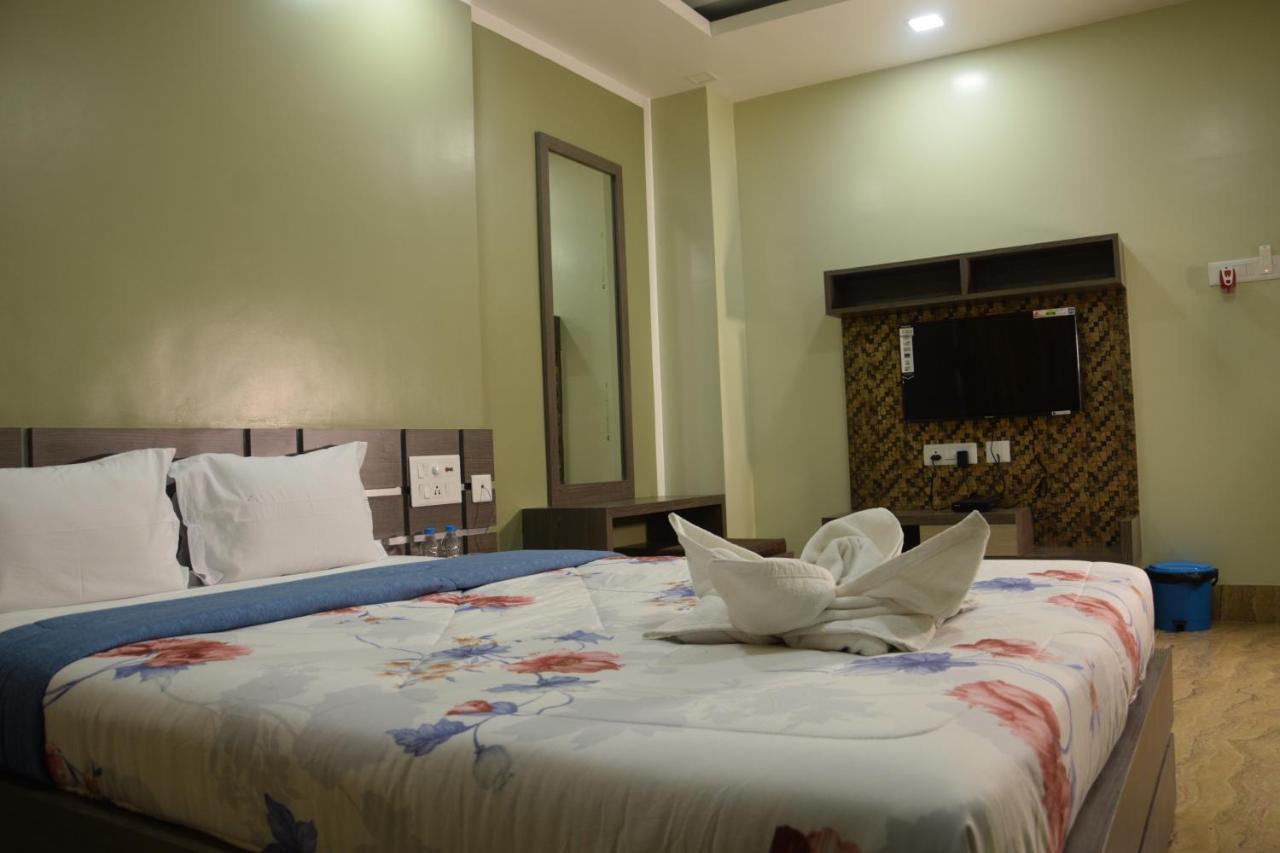Hotel Nandini Baharampur Esterno foto
